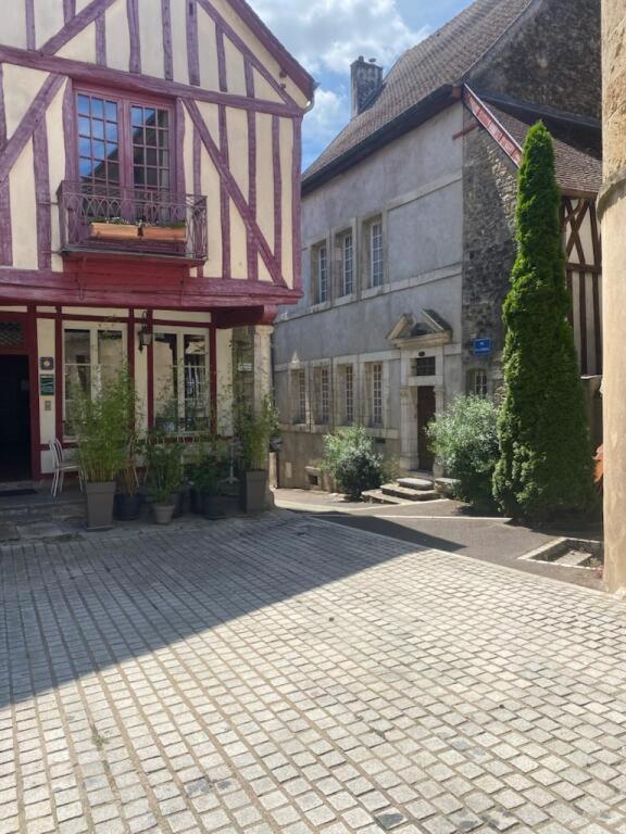 奥特勒坲伊住宿加早餐旅馆 Nolay  外观 照片